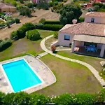 Villa Claudia, Piscina Privata