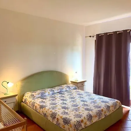 Claudia, Piscina Privata * Стинтино