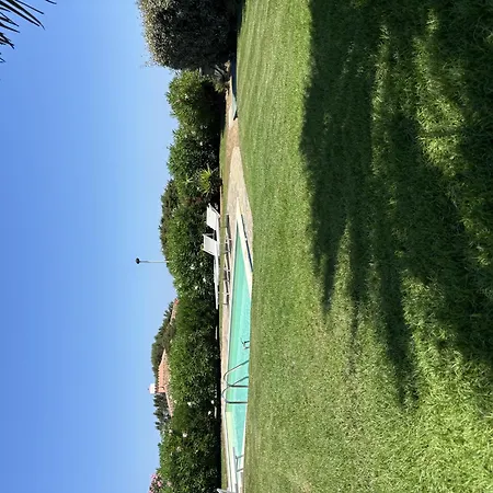 Claudia Piscina Privata *